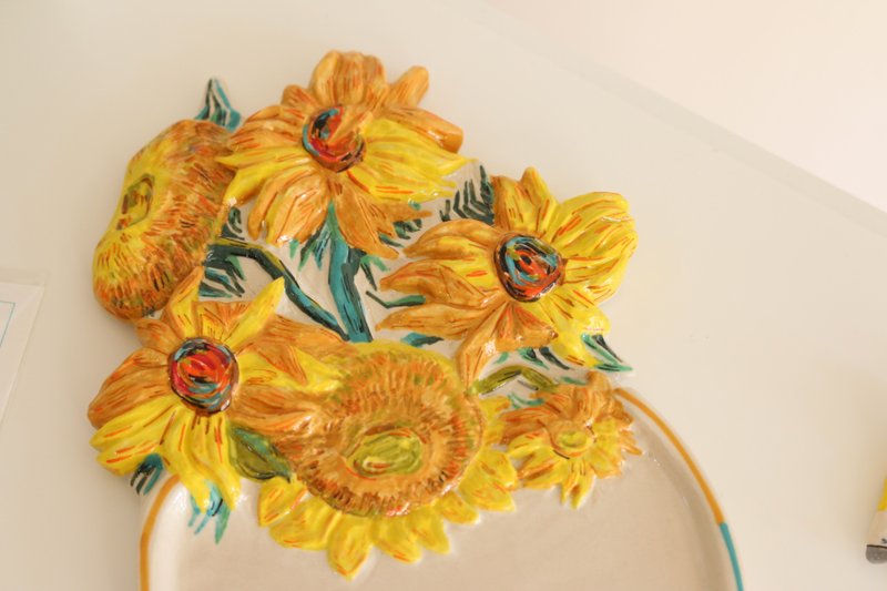 Pre Order Ceramic Plate Sunflower - 浅碟/小碟子 - 陶 黄色
