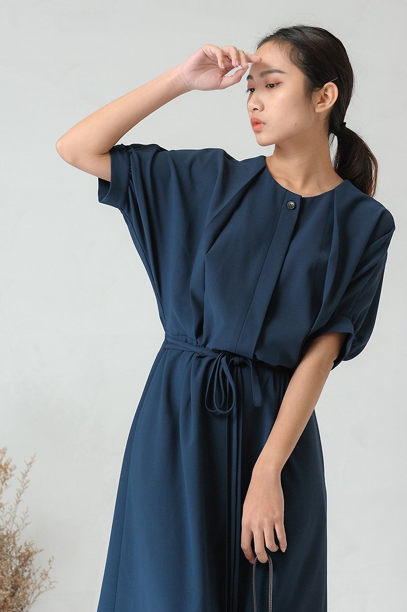 LANZONA 量感简约连袖褶皱系结中长洋装 - 1A25 - 洋装/连衣裙 - 聚酯纤维 蓝色