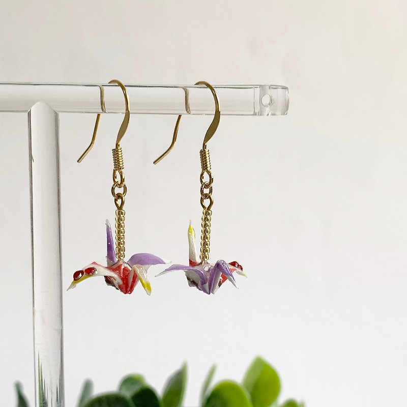 Japanese paper crane gold earring - 耳环/耳夹 - 纸 多色