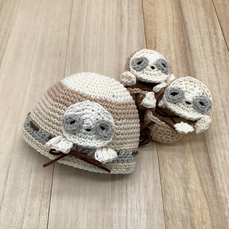 Sloth Crochet Hat & Footwear for 18 inch Doll and Preemie - Beanie and Sandals - 满月礼盒 - 棉．麻 卡其色