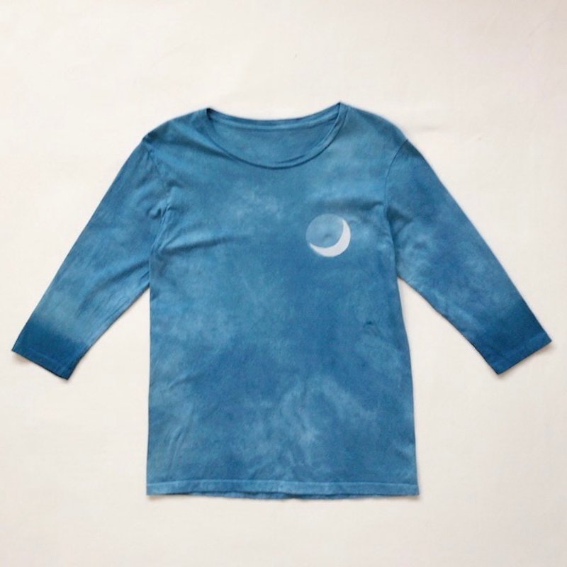 Indigo dyed 藍染 - BLUE MOON three-quarter-length Sleeve Crew TEE - 女装 T 恤 - 棉．麻 蓝色