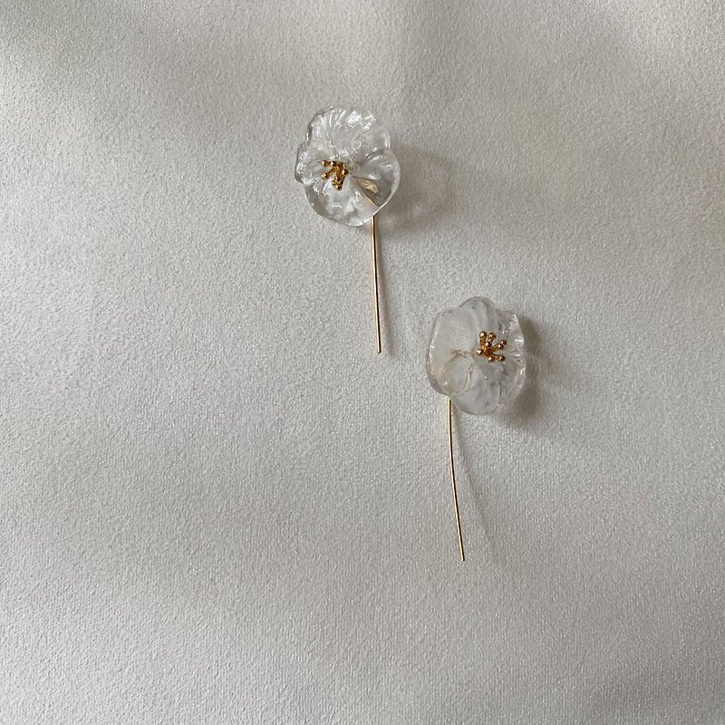 · KOI · 透明花枝树脂耳环 - 耳环/耳夹 - 树脂 透明