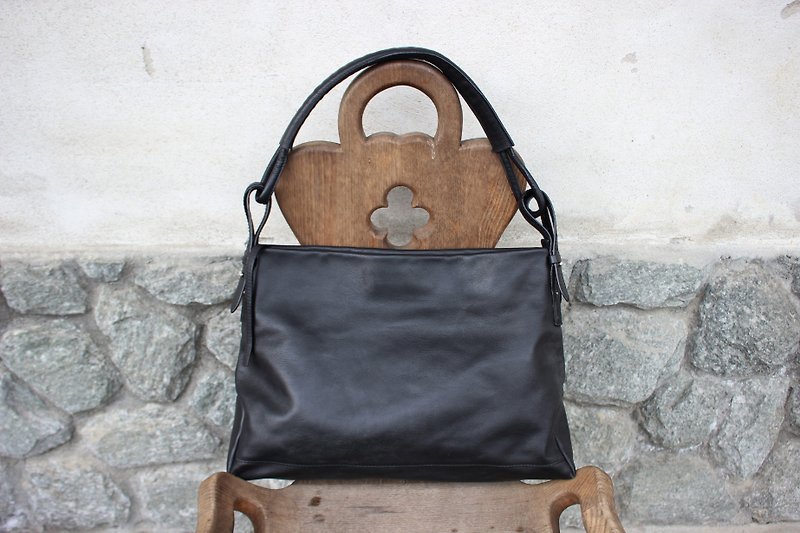 (Vintage皮包)(意大利制里标)GRECO品牌黑色肩背包(Made in Italy)B202(生日礼物情人节礼物) - 侧背包/斜挎包 - 真皮 黑色