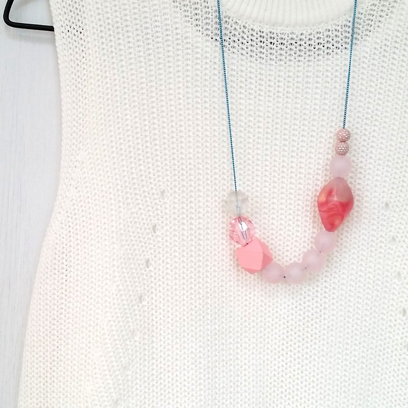 Baby Pink / 创意个性风 / 串珠长项链 / 只此一条 - 长链 - 塑料 粉红色