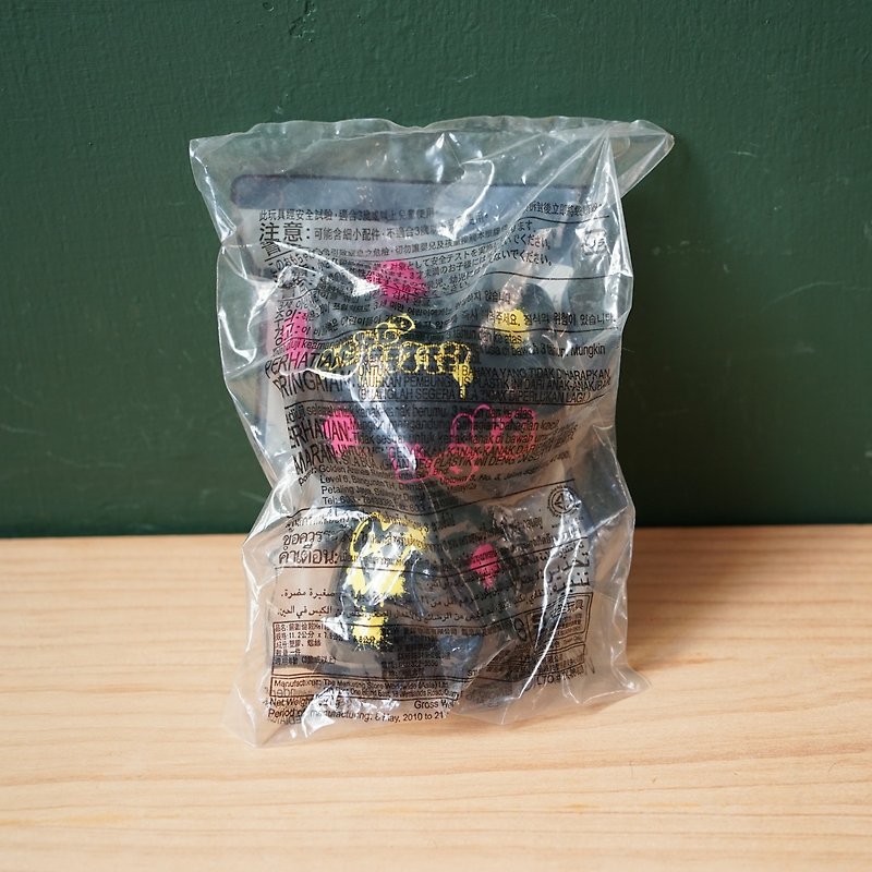 【北极二手杂货】绝版 麦当劳 hello kitty London  2010 玩具 收 - 玩偶/公仔 - 塑料 黑色