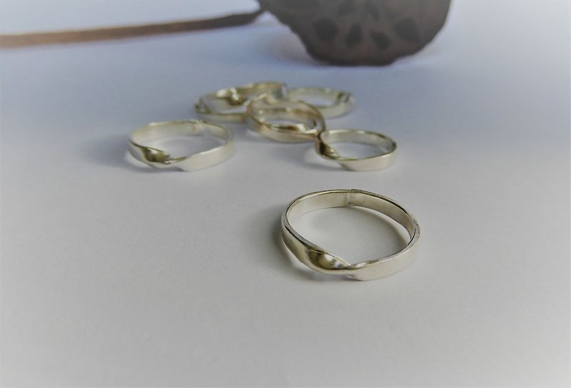 黄铜扭银戒指2只 - 戒指 - 其他金属 金色