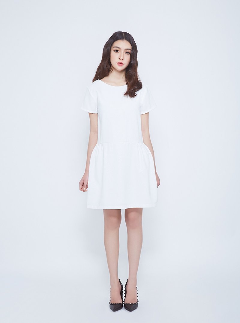 V Back Dolly dress (white) - 洋装/连衣裙 - 聚酯纤维 白色