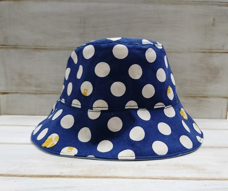 点点小黄狗&浅蓝素色双面渔夫帽/遮阳帽（小孩款） - 帽子 - 棉．麻 蓝色