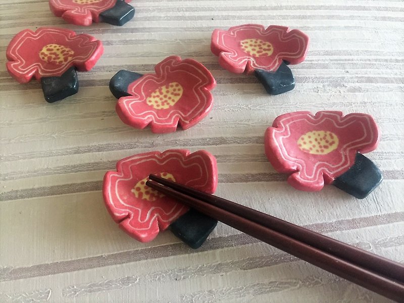 点点红花筷子架_陶器筷架 - 筷子/筷架 - 陶 红色