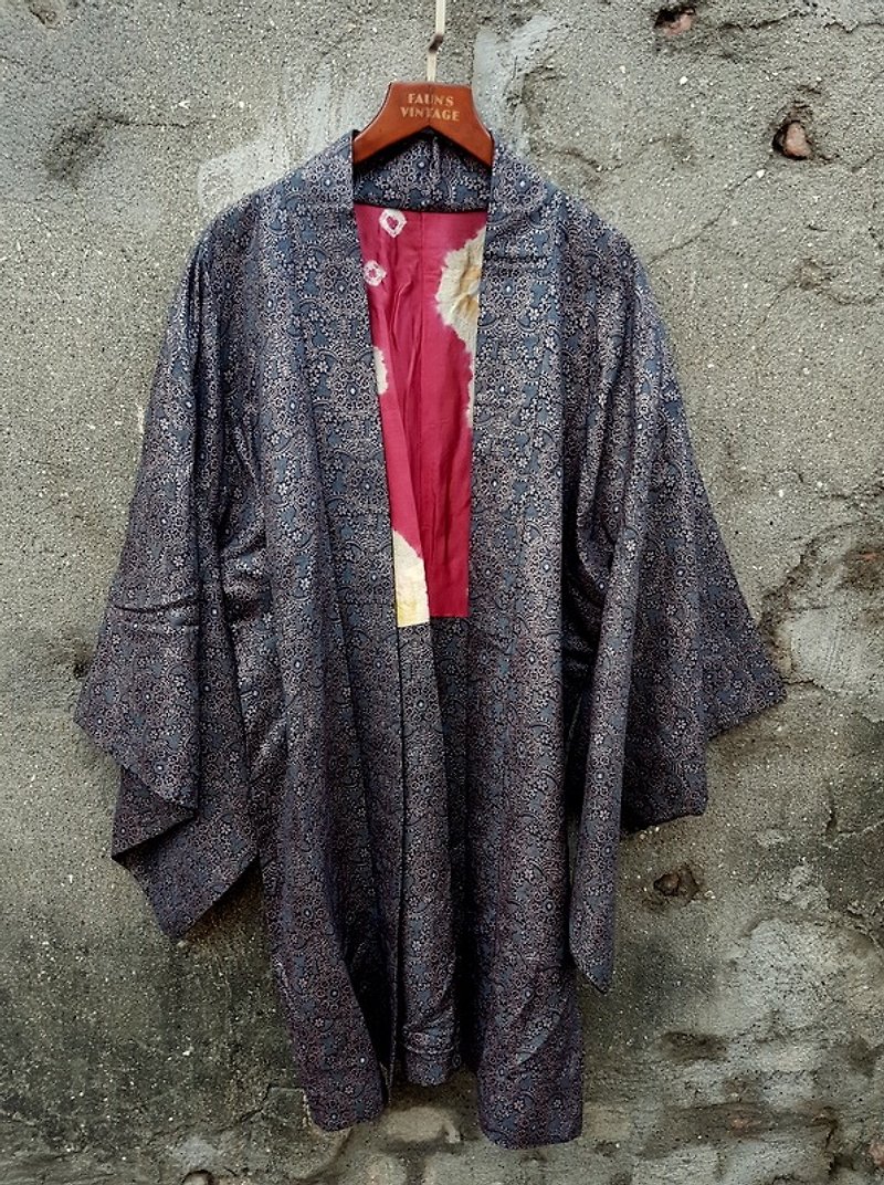 小龟葛葛 - 日式老花羽织古董和服外套 - 女装休闲/机能外套 - 棉．麻 