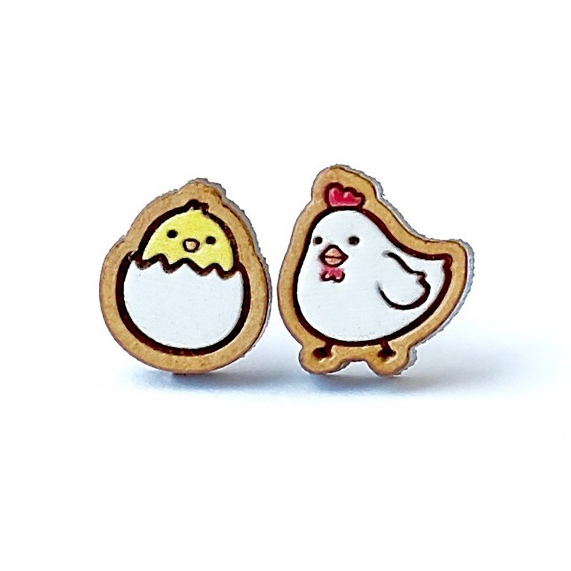 彩绘木耳环- 鸡妈妈带小鸡 (两款随机) - 耳环/耳夹 - 木头 白色