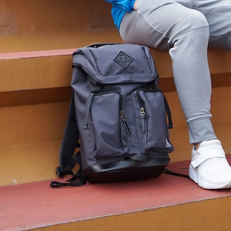 Argali 香港品牌 真皮后背包 超实用分类 Racoon Backpack 深灰色 - 后背包/双肩包 - 其他材质 黑色
