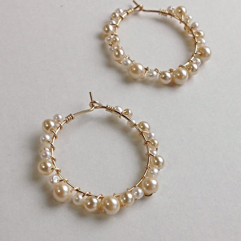 14 kgf freshwater pearl AAA  vintage glass pearl hoop earring耳針 - 耳环/耳夹 - 宝石 白色