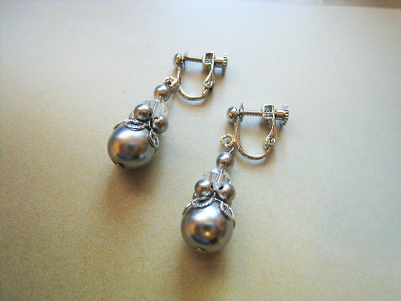 Silky Pearl & Swarovski Crystal Earrings / G : Gray - 耳环/耳夹 - 珍珠 灰色