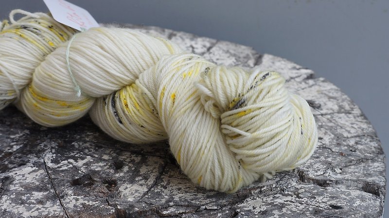 手染线。柠檬松露 - 编织/刺绣/羊毛毡/裁缝 - 羊毛 