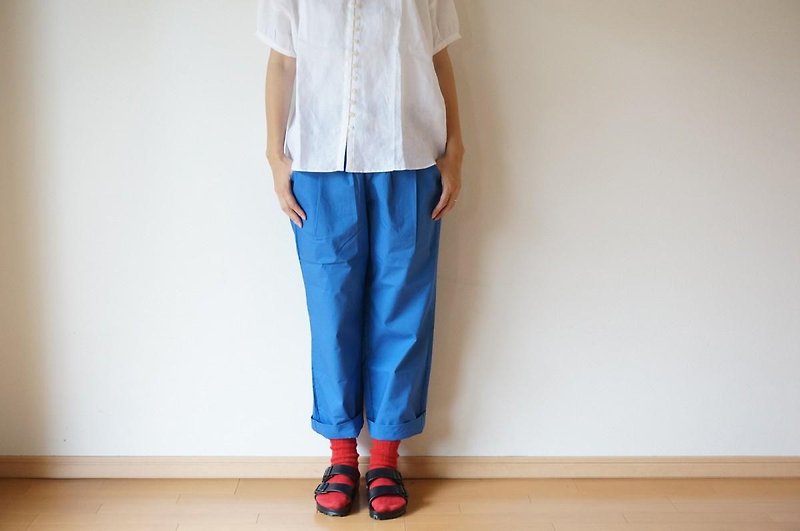 Cotton typewriter tuck color pants BLUE - 女装长裤 - 棉．麻 蓝色