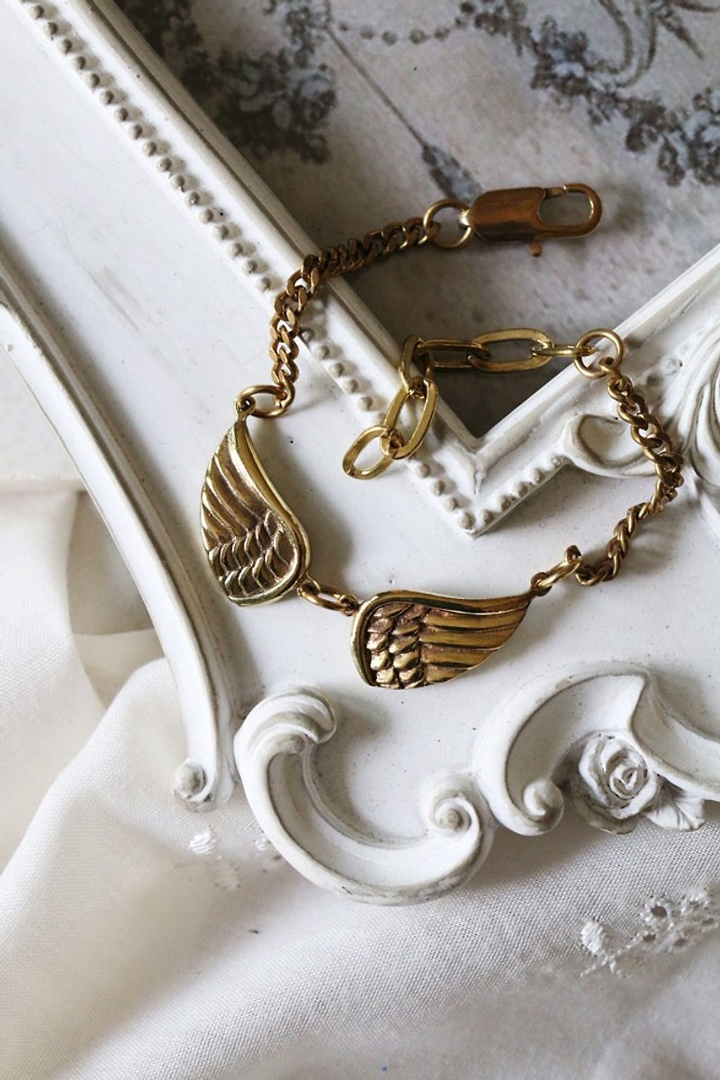 Double wings Chain Bracelet by linen. - 手链/手环 - 其他金属 