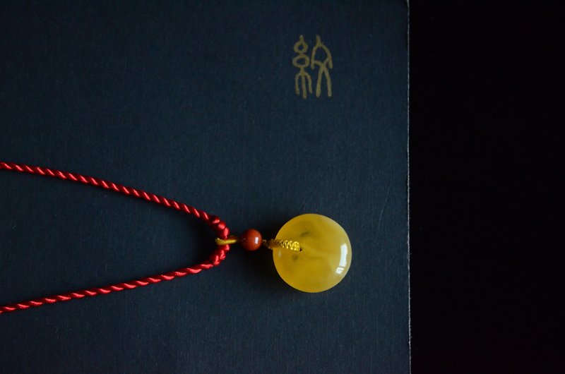 【礼】Amber 天然有机宝石 琥珀平安扣 宝宝礼物 项链 - 项链 - 宝石 黄色