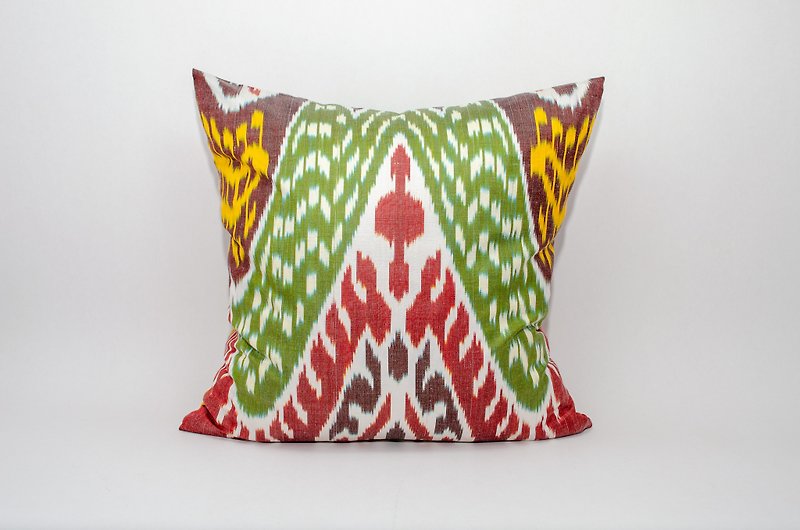 丝质 ikat 枕套乌兹别克斯坦斯坦斯坦传统手工编织 ikat 用于家居室内 - 枕头/抱枕 - 棉．麻 黄色