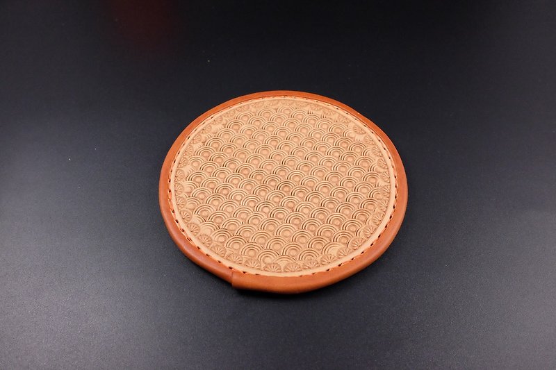 [KH] 现货-双色编织纹皮雕杯垫-海浪纹 (植鞣革，隔热，吸水，加厚) - 杯垫 - 真皮 橘色