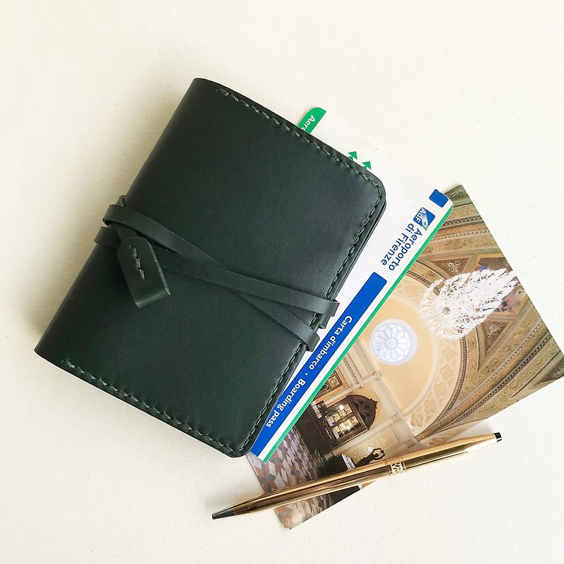 艾曼纽 皮革护照夹 -英国赛车绿  /定制化礼物 - 护照夹/护照套 - 真皮 绿色