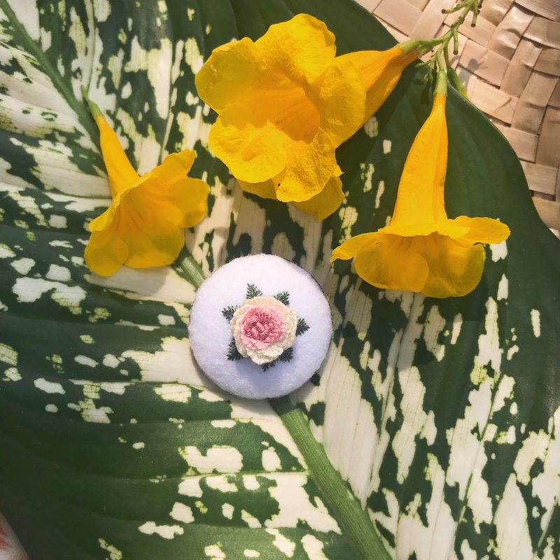 绣线 胸针 - Embroidery  : Pink Rose Pin