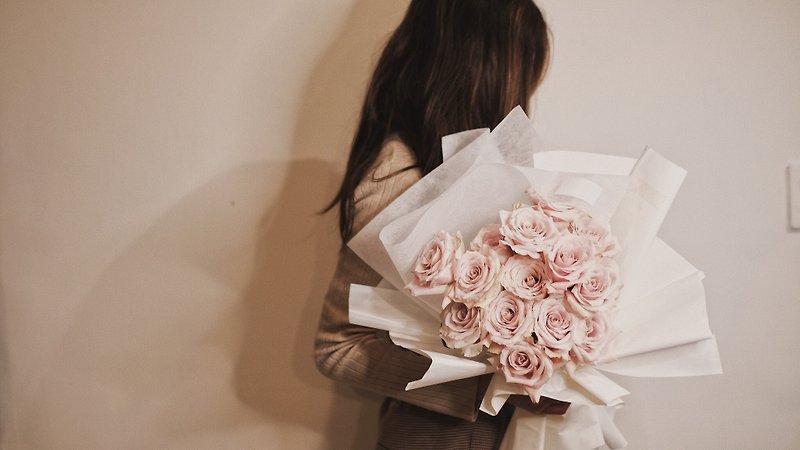裸粉玫瑰花束 鲜花花束 求婚 告白 情人节 生日 - 干燥花/捧花 - 植物．花 