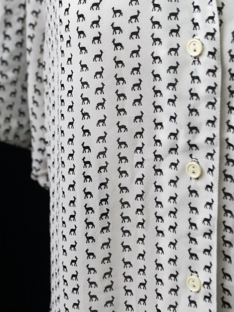 【RE0608T030】日本制可爱小鹿印花短袖古着衬衫-特 - 女装衬衫 - 聚酯纤维 白色