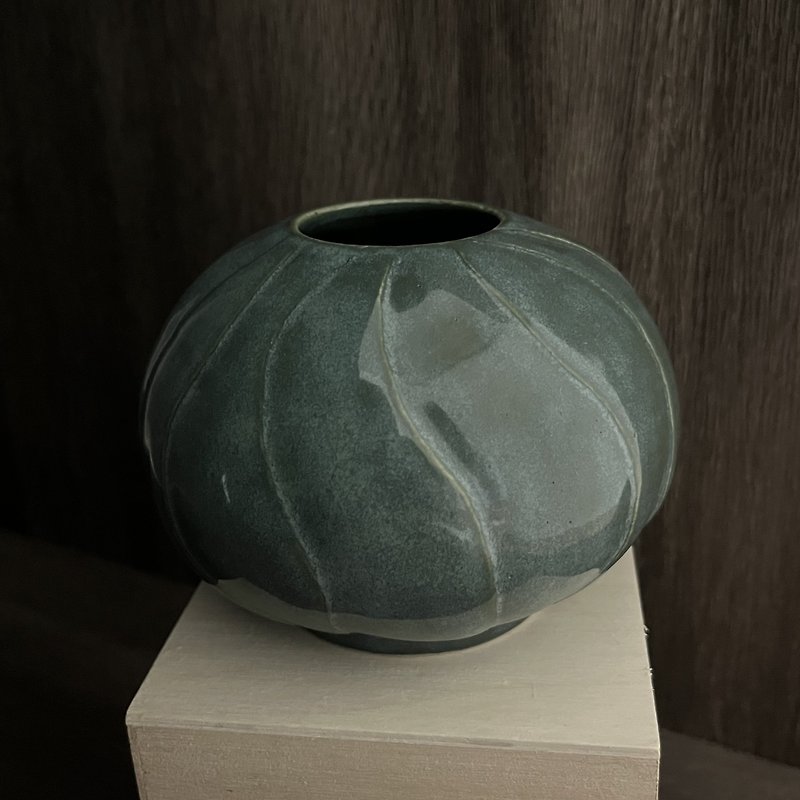 旋纹小圆花瓶 - 花瓶/陶器 - 陶 绿色