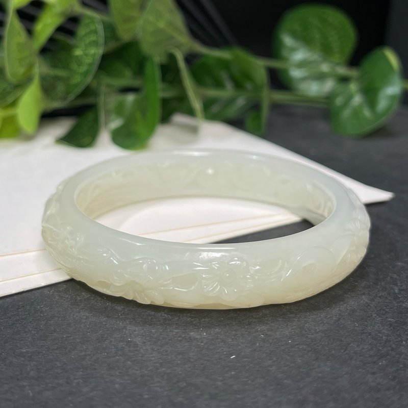 和田玉黄口手镯58MM 浮雕喜上眉梢老料黄玉手环 附证书 古韵典雅 - 手链/手环 - 玉石 