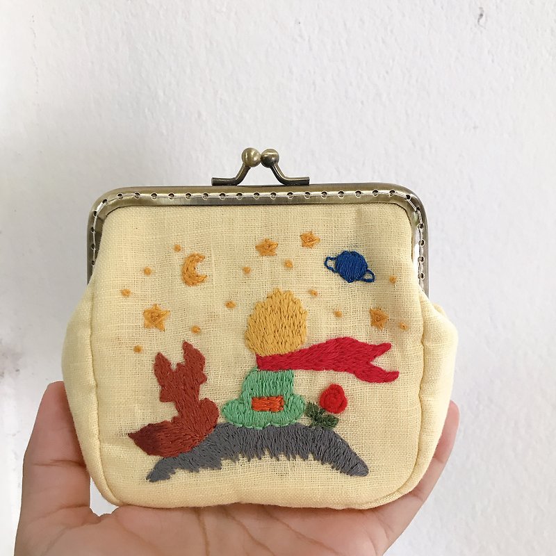 Hand embroidery Little Prince coin pouch
