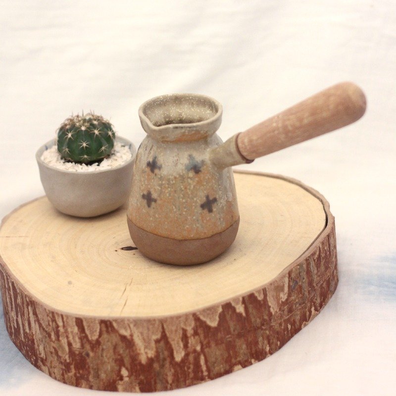 3.2.6. studio: Handmade ceramic tree bowl with wooden handle. - 花瓶/陶器 - 粘土 金色