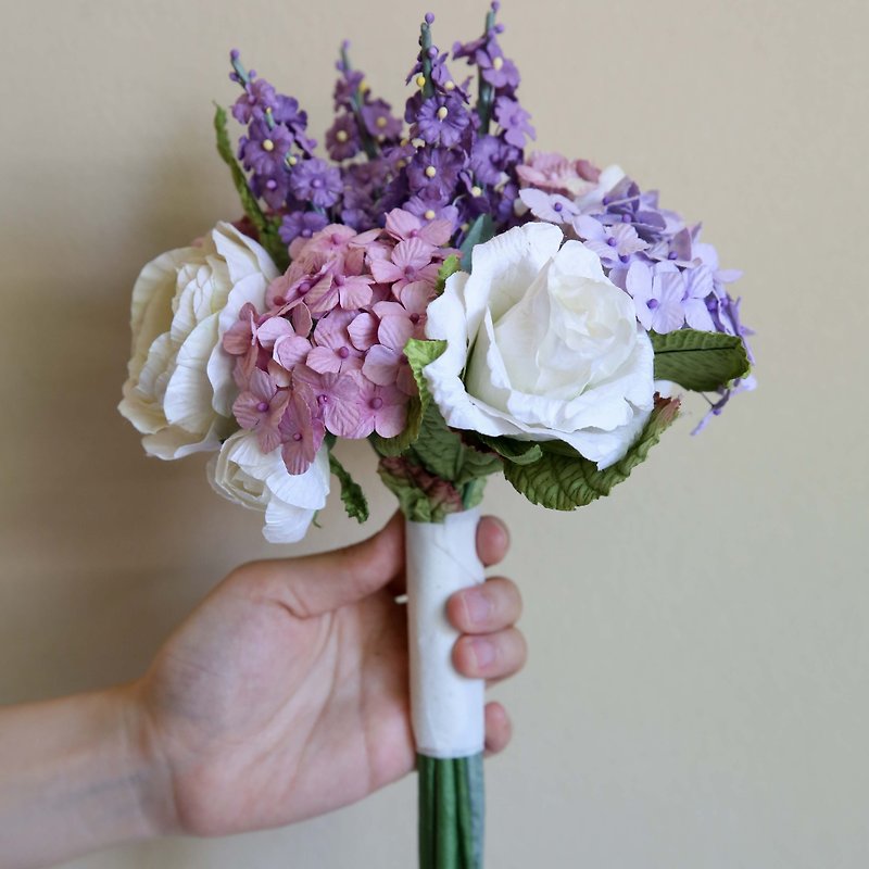 BS108 : Bridesmaid Flower Bouquet Small Bouquet Sweet Lavender Size 6"x10" - 木工/竹艺/纸艺 - 纸 紫色