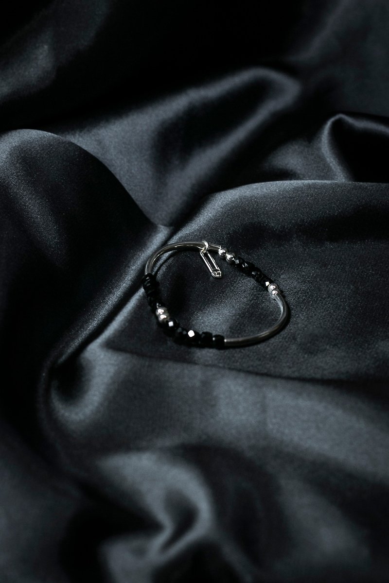 CYH- 天然切角 黑尖晶 纯银手环 - 手链/手环 - 水晶 黑色