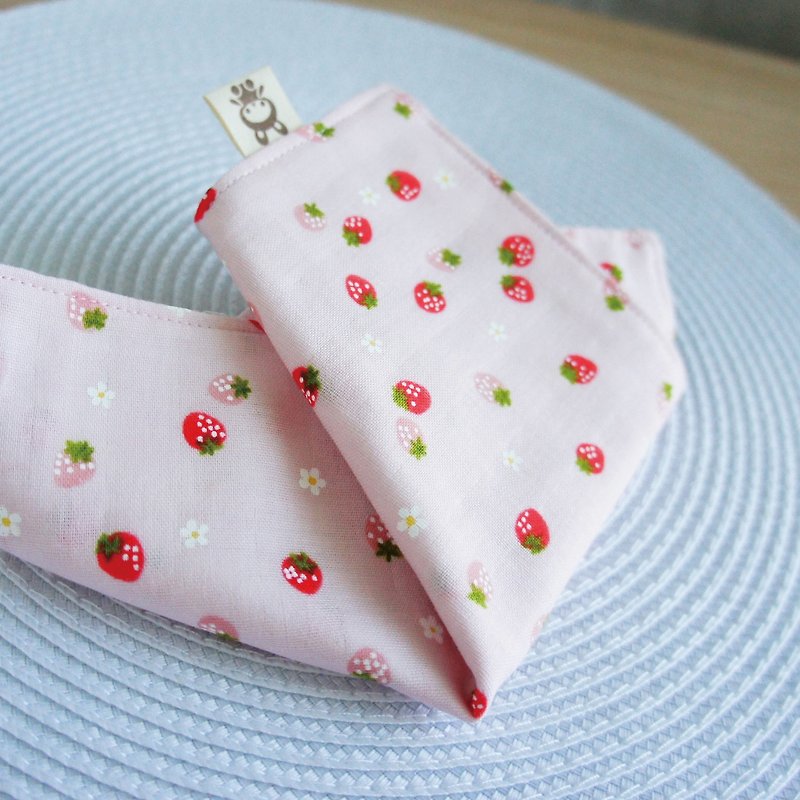 Lovely【日本二重纱订制】小草莓手帕、手巾、口水巾【粉红】 - 围嘴/口水巾 - 棉．麻 粉红色