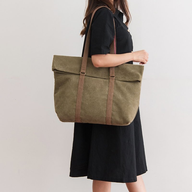 Green Big Size Canvas Shoulder Bag Messenger  - 侧背包/斜挎包 - 棉．麻 绿色