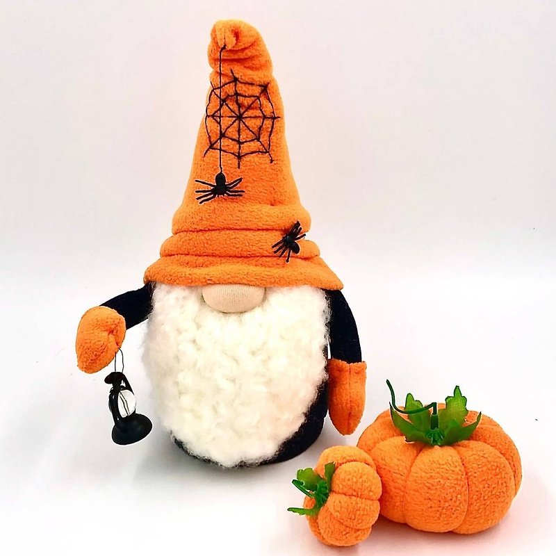 Halloween scandinavian gnome, Autumn leprechaun with pumpkins, Fall decor - 玩偶/公仔 - 其他材质 橘色