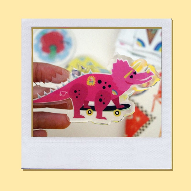 Keychain & Brooch  "Pink Dino" - 胸针 - 压克力 粉红色