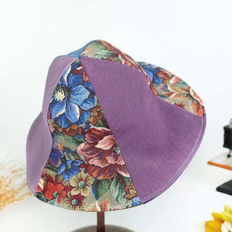 手工双面帽  遮阳帽 复古 植物绘画 古着 刺绣视觉 花卉【Vintage古花】【HM-08】 - 帽子 - 棉．麻 紫色