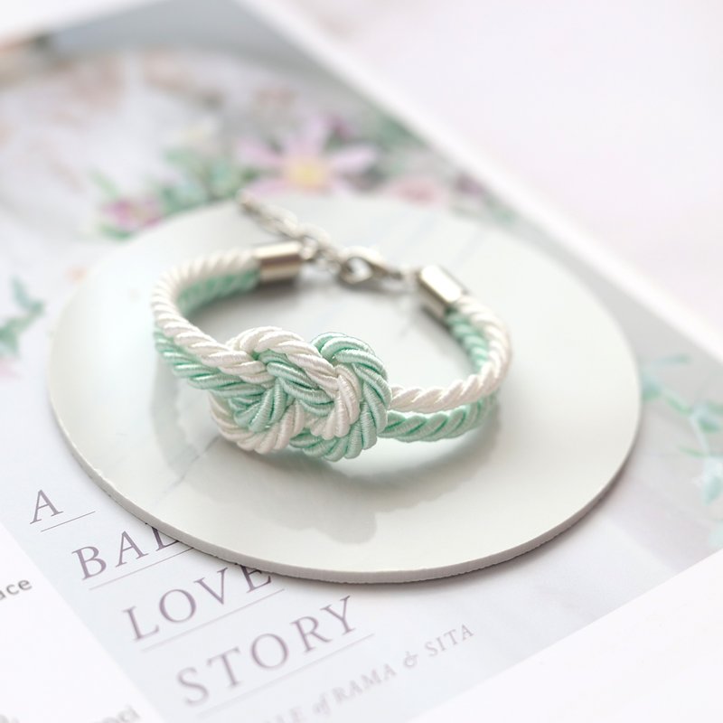 Infinity Knot Rope Bracelet - White / Light Mint - 手链/手环 - 聚酯纤维 绿色