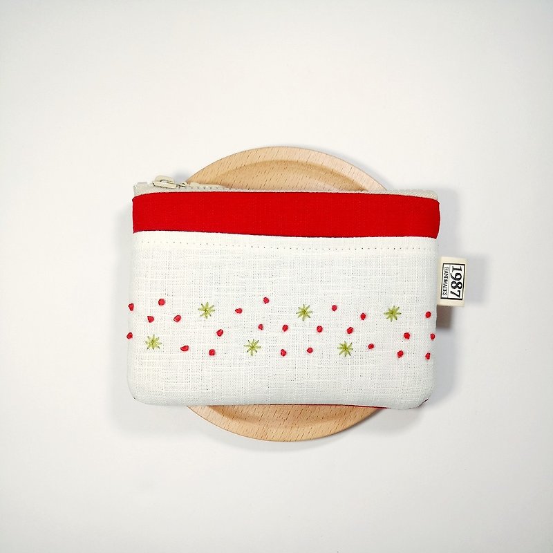 【圣诞系列】手工刺绣  零钱包 手拿包 随身包 拉链袋 圣诞礼物 - 手拿包 - 棉．麻 红色