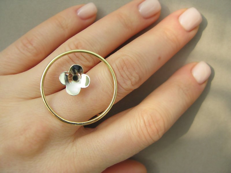 睡莲手工戒指，女士戒指，圆形戒指，送给她的礼物 - 戒指 - 铜/黄铜 金色