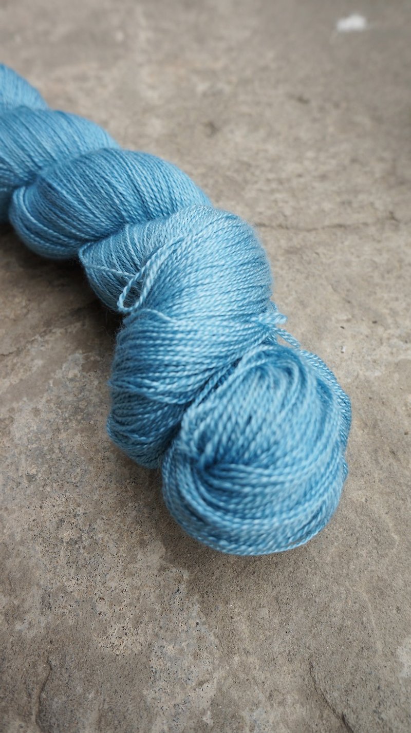 手染蕾丝线。复古蓝 (美丽诺+真丝) - 编织/刺绣/羊毛毡/裁缝 - 丝．绢 
