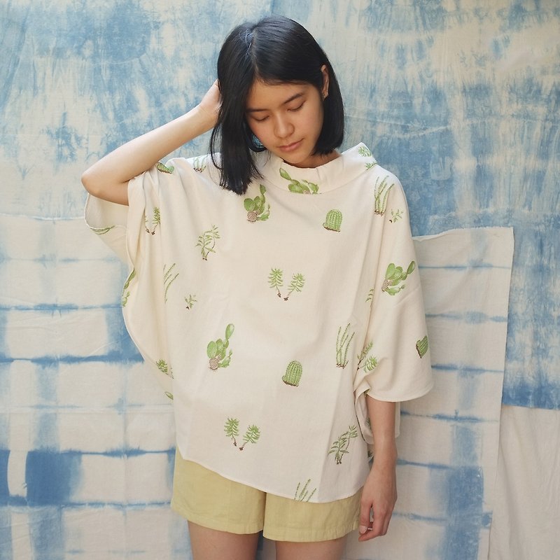 linnil: Cactus poncho / made of cotton & limited amount - 女装上衣 - 棉．麻 绿色