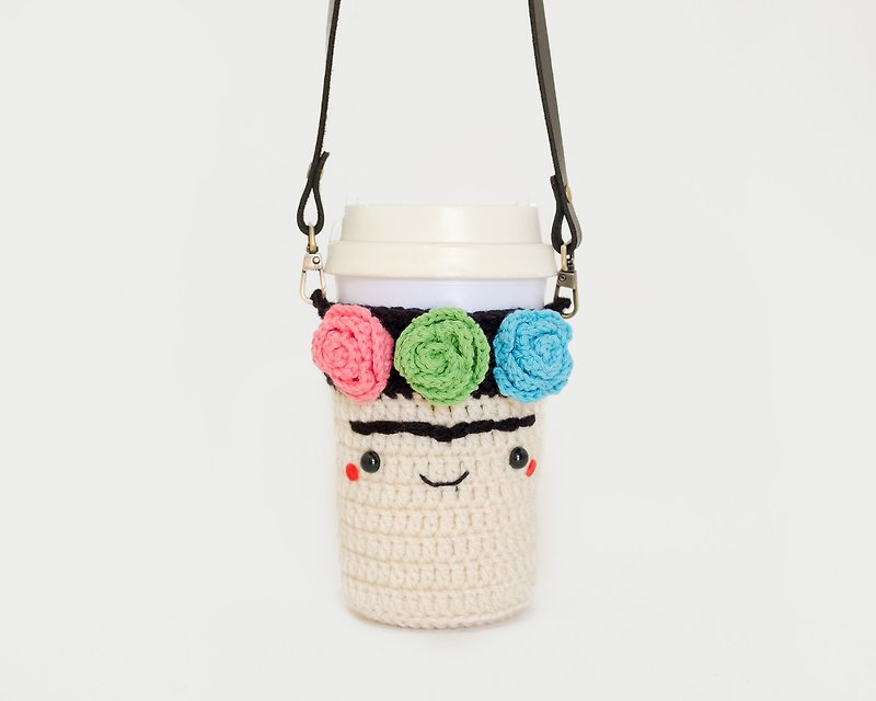 Crochet Cozy Cup - Frida Kahlo No.6 / Coffee Sleeve, Starbuck. - 随行杯提袋/水壶袋 - 棉．麻 卡其色