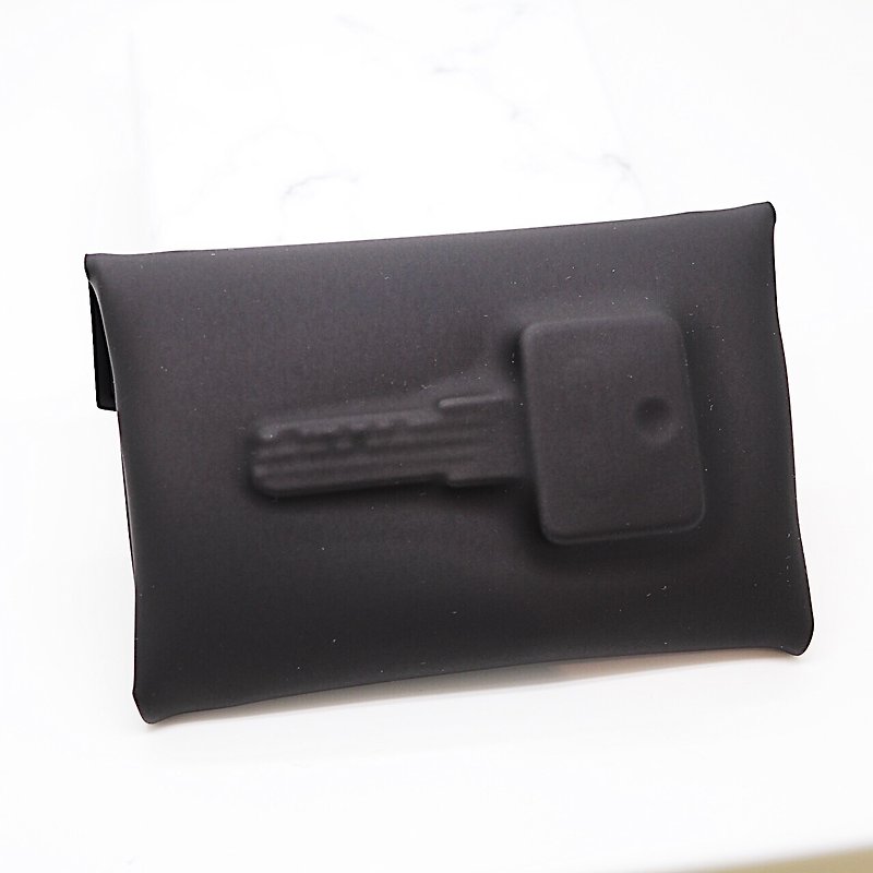  POMCH - VF MATTE 钥匙 立体图案零钱/卡片包 - 零钱包 - 塑料 黑色