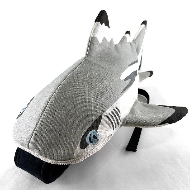 设计款BRS111b - 【纯棉帆布】乌翅真鲨立体造型背包#L - 侧背包/斜挎包 - 棉．麻 灰色