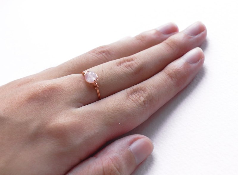 10月诞生石 -  5mm粉晶原铜线戒指 - 戒指 - 宝石 粉红色