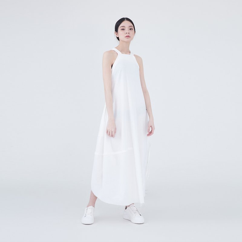 TRAN - 吊带连身洋装 - 洋装/连衣裙 - 棉．麻 白色