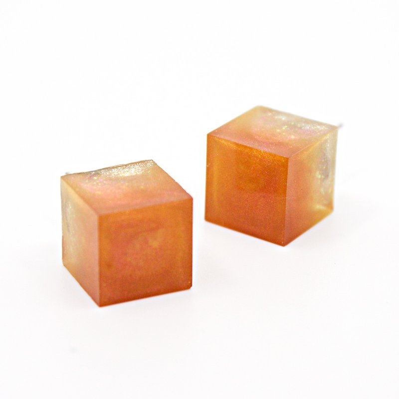 キューブピアス(グァバジュース) - 耳环/耳夹 - 树脂 橘色